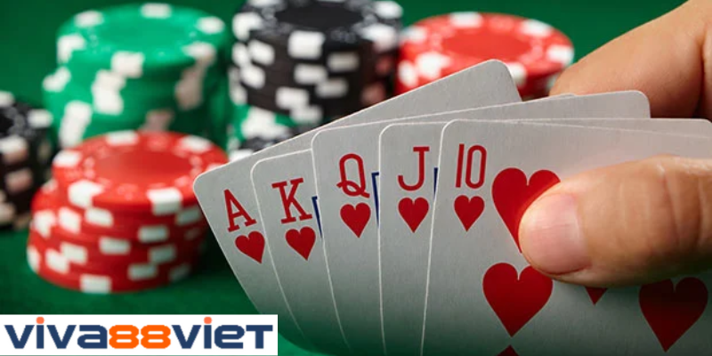 Giới thiệu sơ lược về poker Viva88